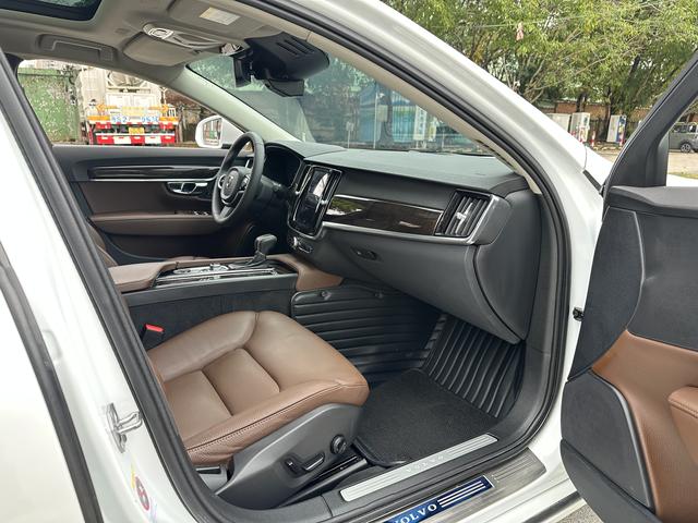 Volvo Volvo S90