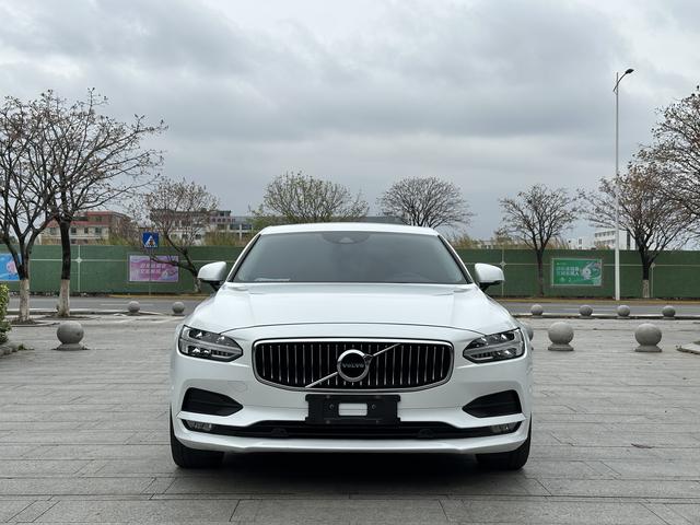 Volvo Volvo S90