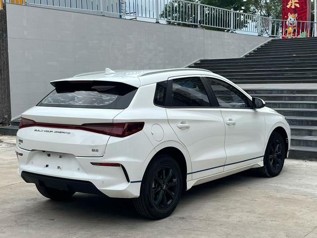 BYD BYD e2