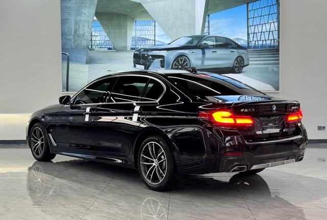 BMW BMW 5-Series
