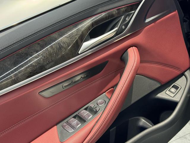 BMW BMW 5-Series
