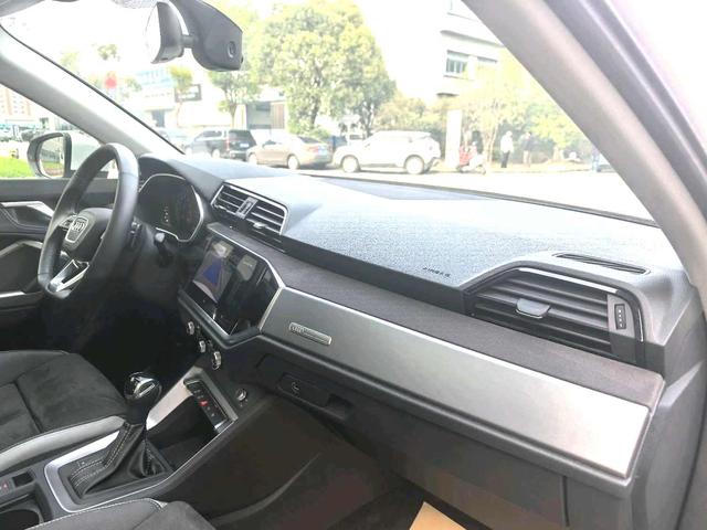 Audi Audi Q3
