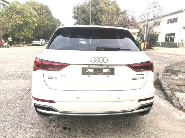 Audi Audi Q3