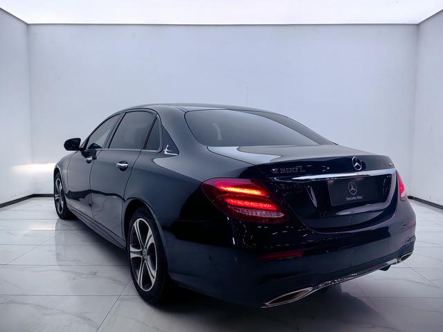 Mercedes-Benz Mercedes-Benz E-Class