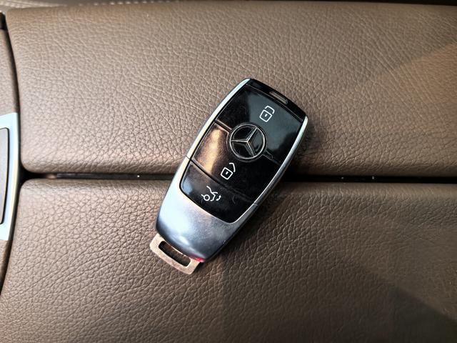 Mercedes-Benz Mercedes-Benz E-Class