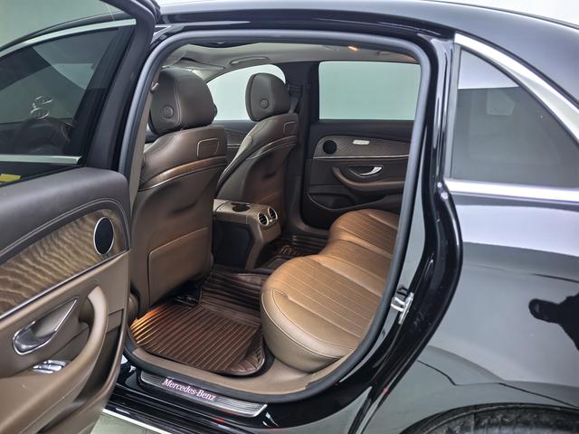 Mercedes-Benz Mercedes-Benz E-Class