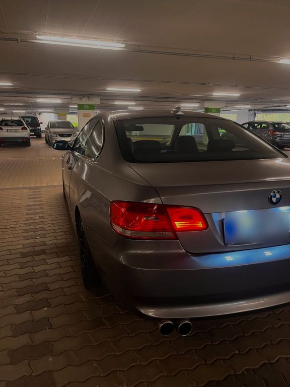 BMW 325
