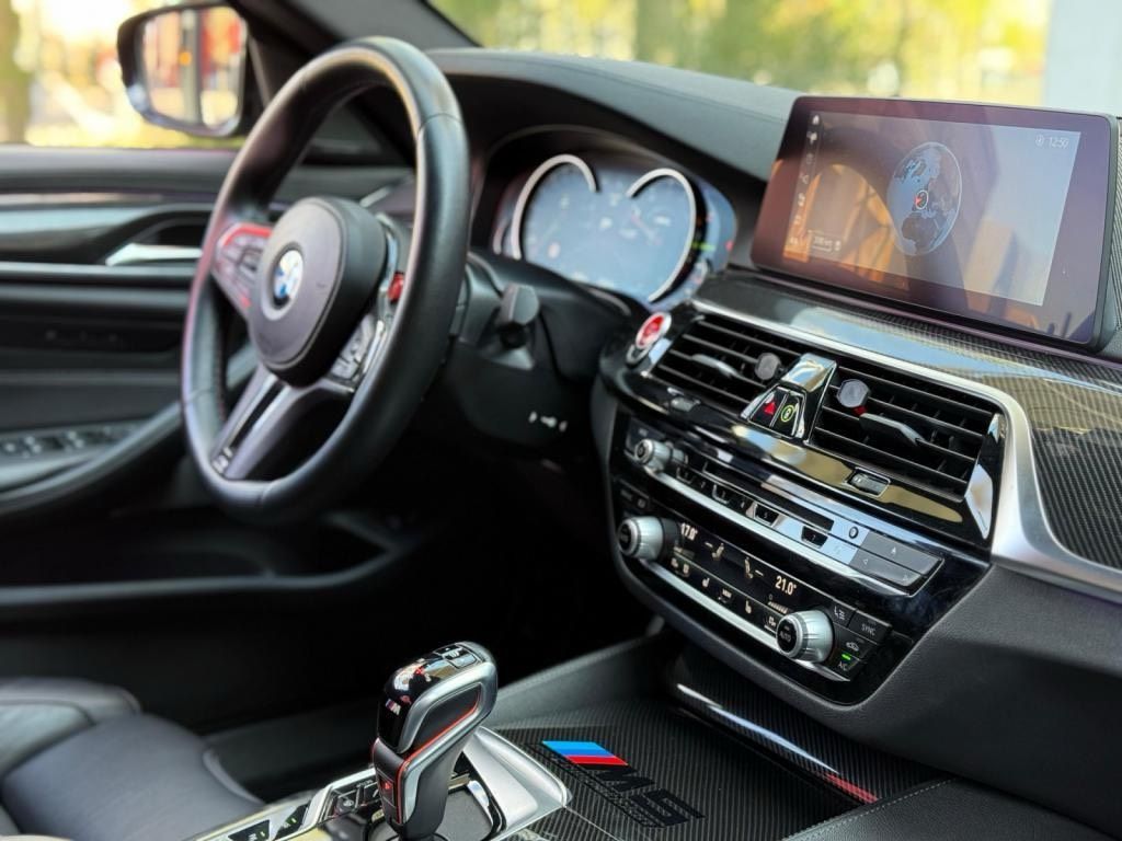 BMW M5