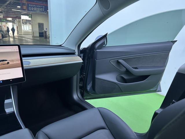 Tesla Model 3 (Import)