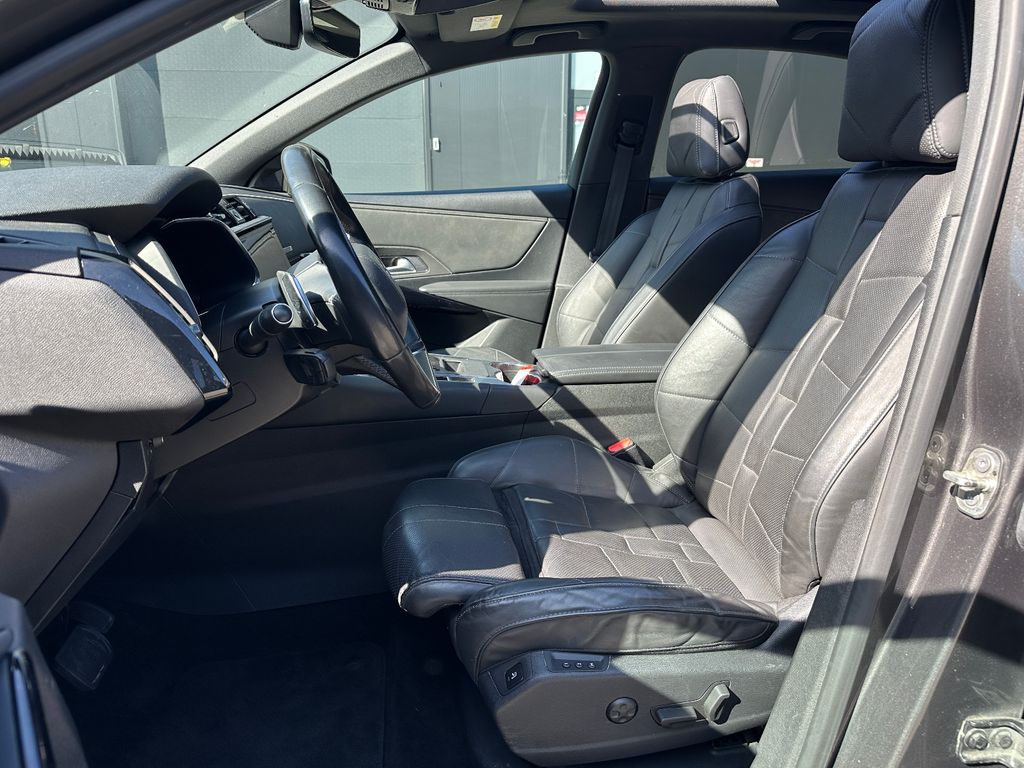 DS Automobiles DS7 (Crossback)