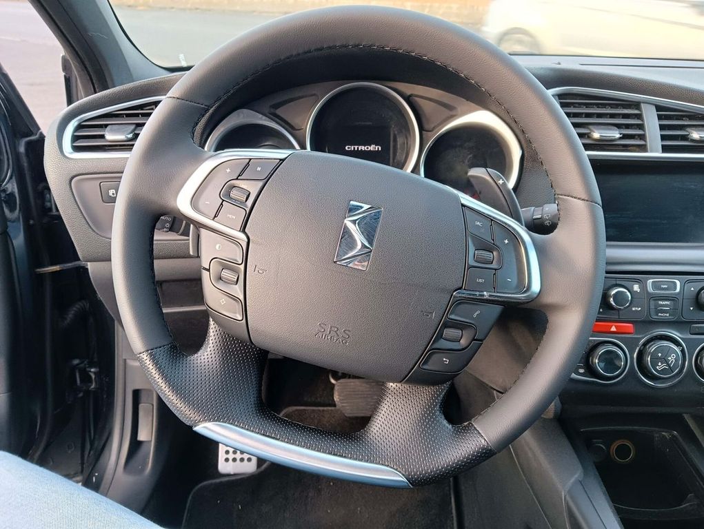 DS Automobiles DS4