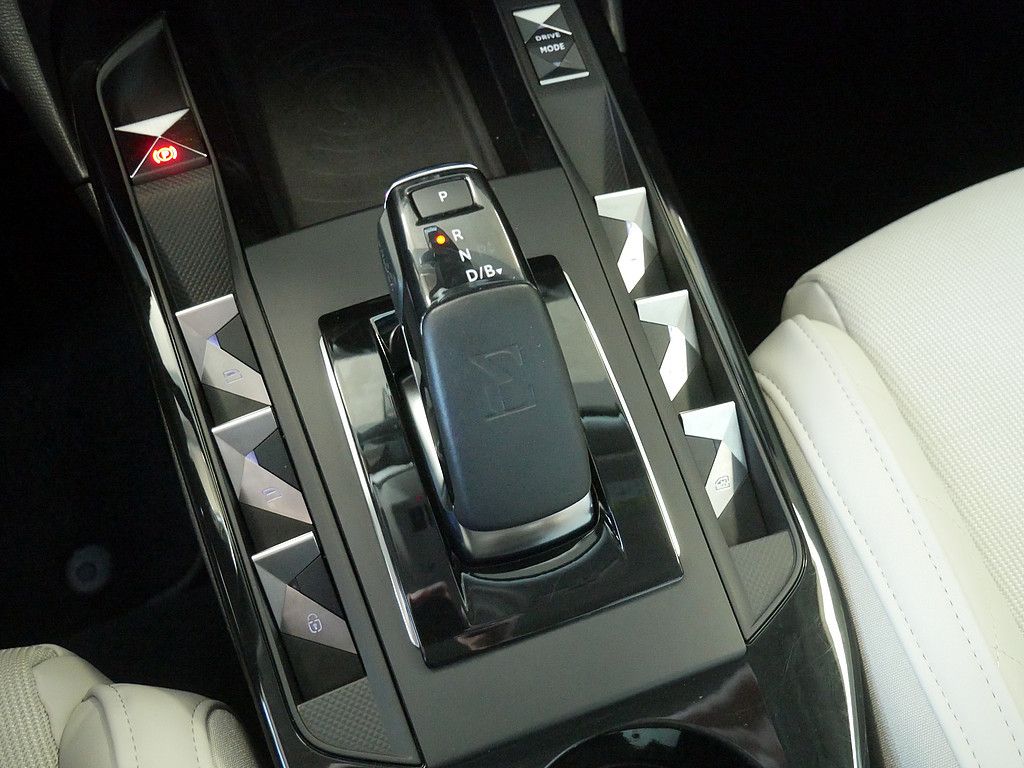 DS Automobiles DS3 Crossback