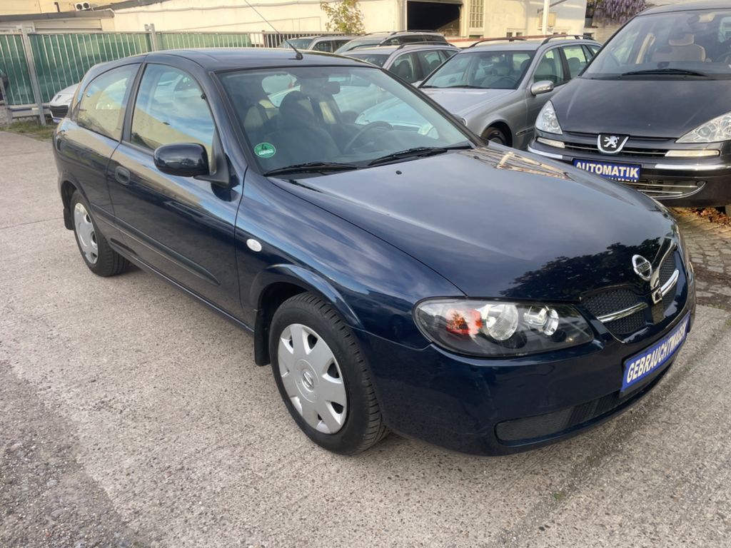 Nissan Almera