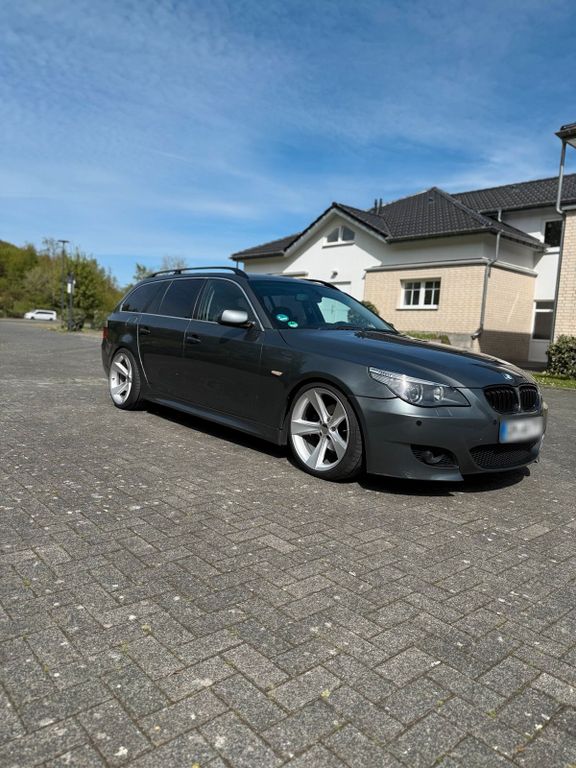 BMW 525