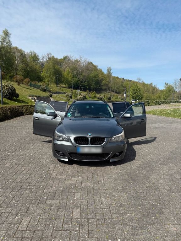 BMW 525