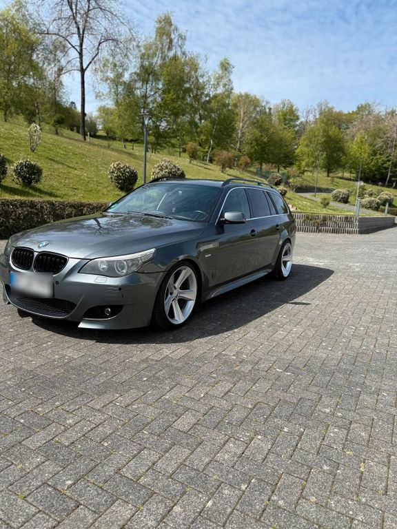BMW 525