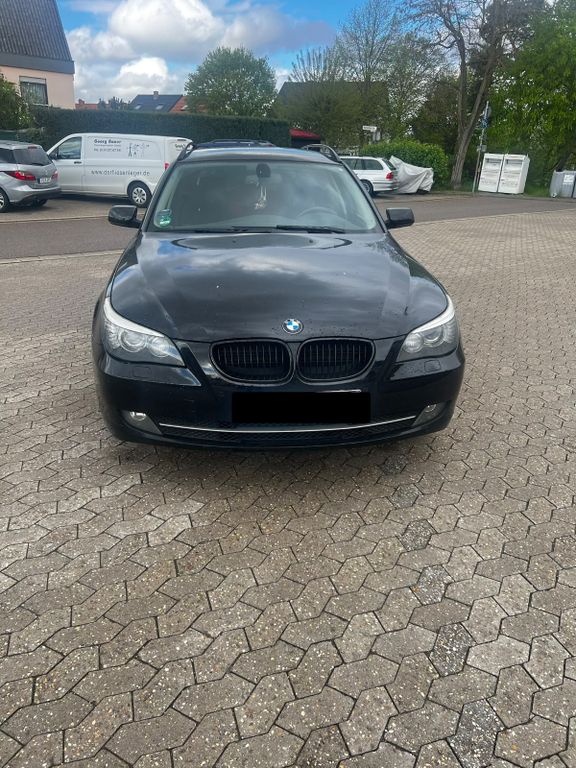 BMW 523
