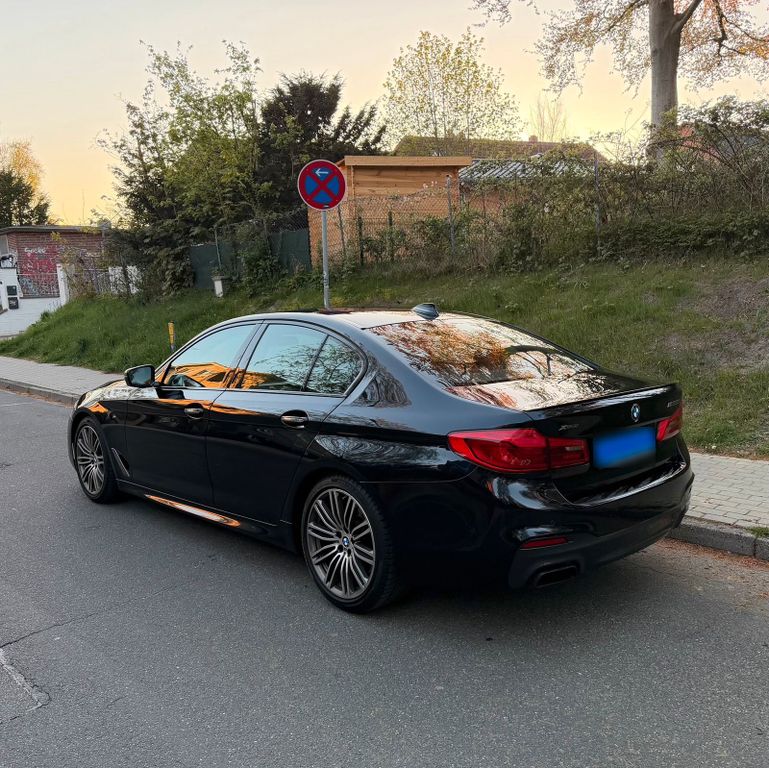 BMW M550