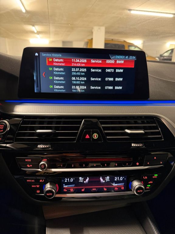 BMW M550
