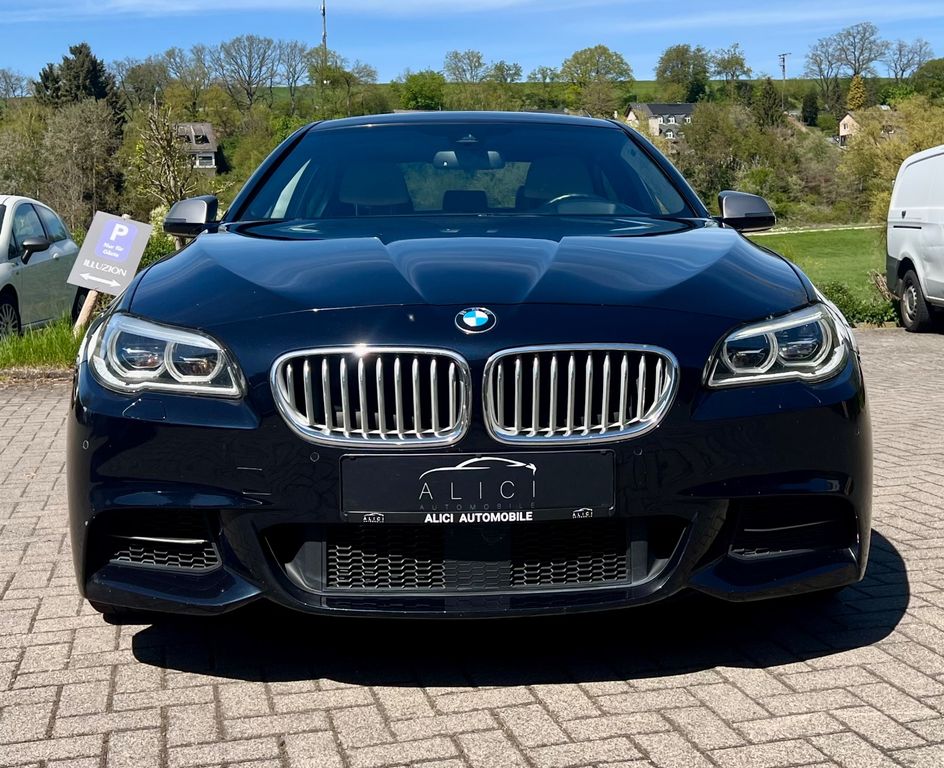 BMW M550