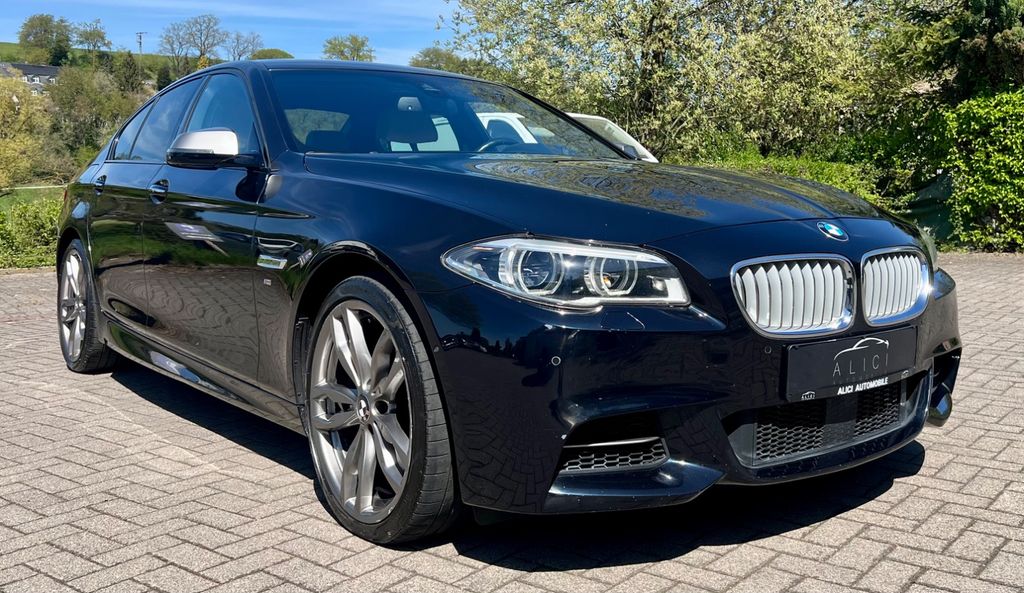 BMW M550