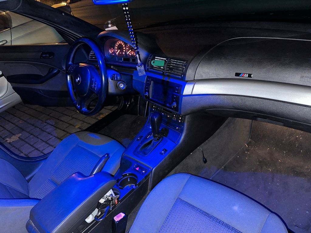 BMW 325