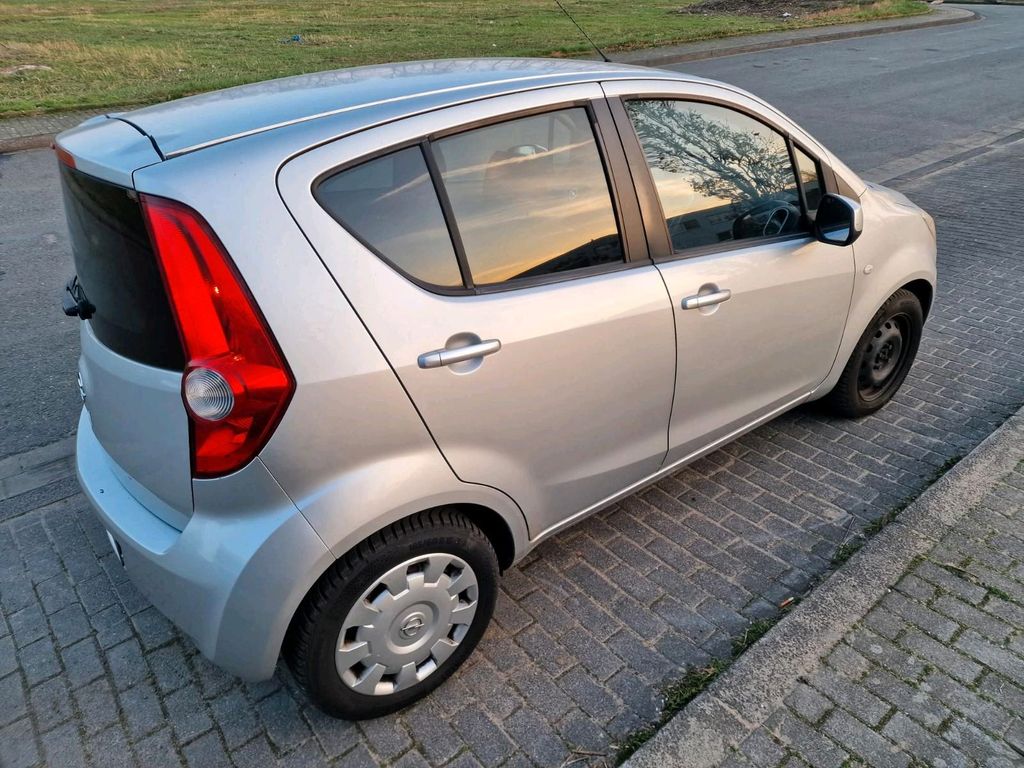 Opel Agila