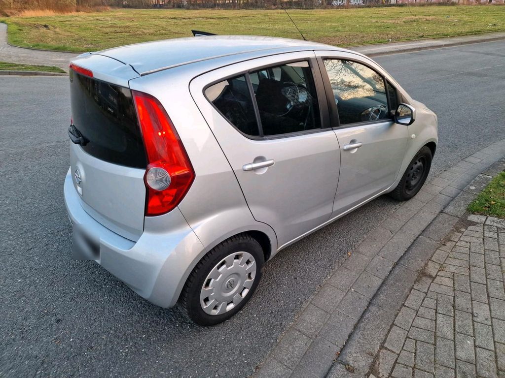 Opel Agila