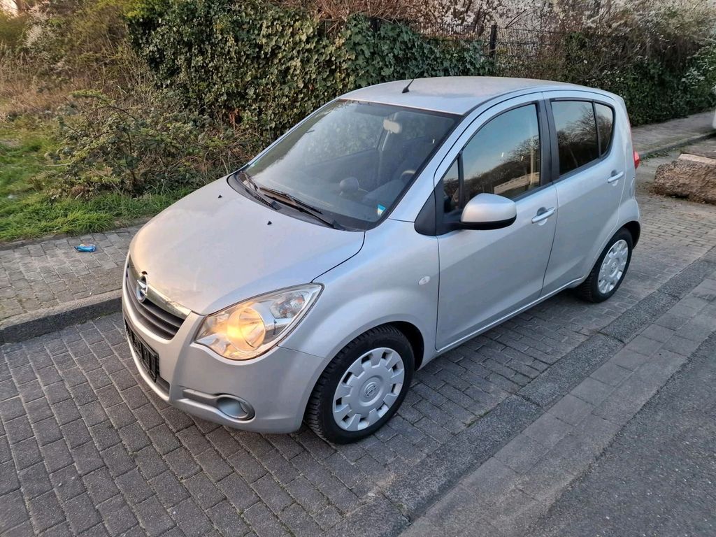 Opel Agila