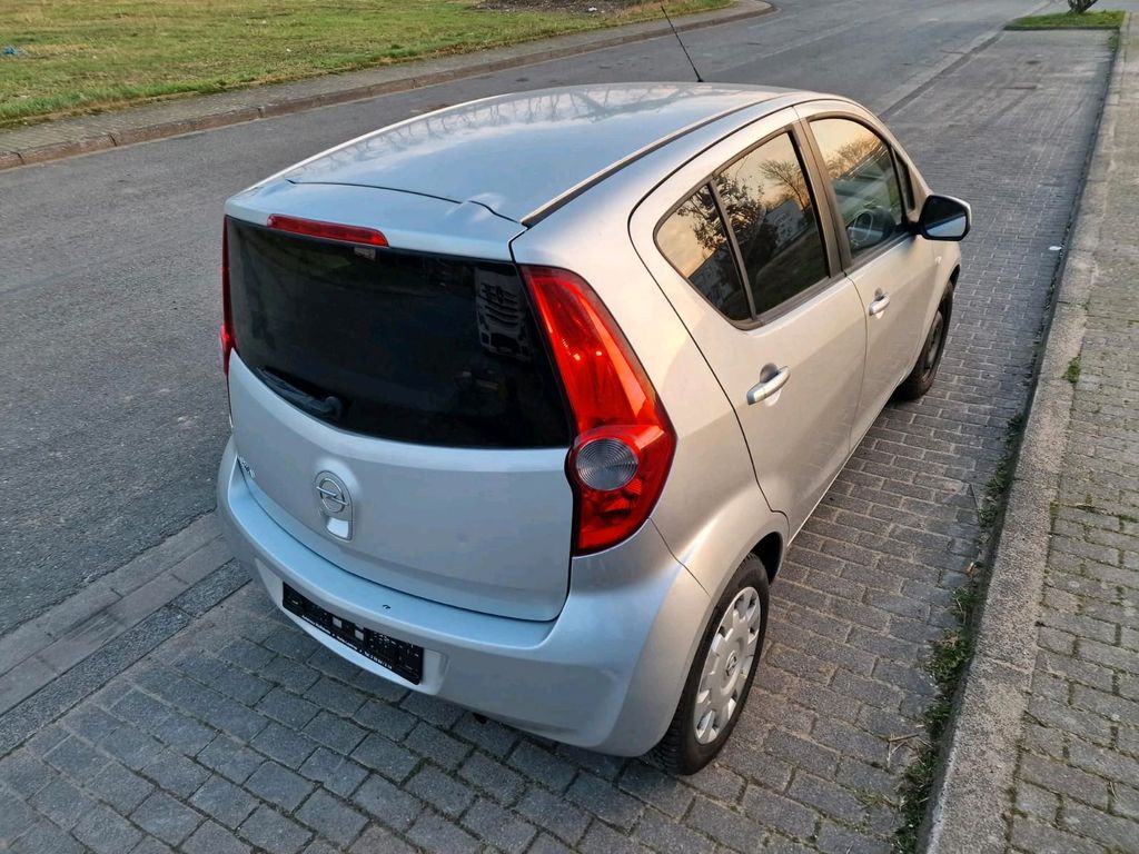 Opel Agila