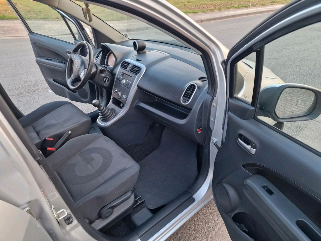 Opel Agila