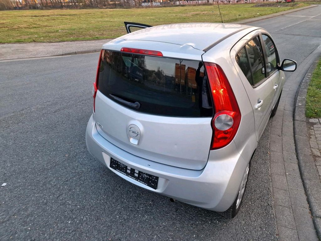 Opel Agila