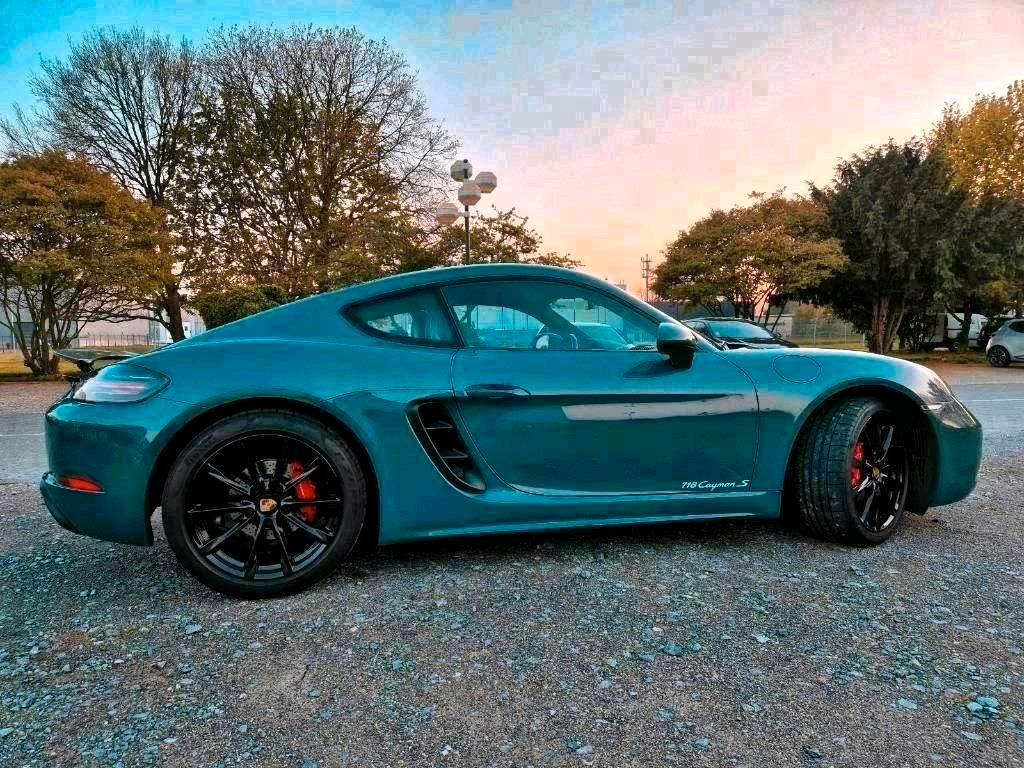 Porsche Cayman