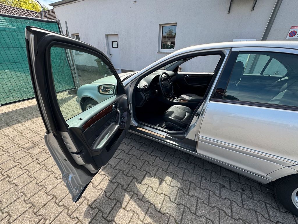 Mercedes-Benz C 200