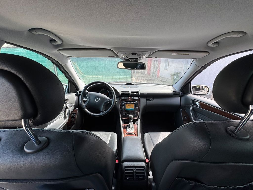 Mercedes-Benz C 200
