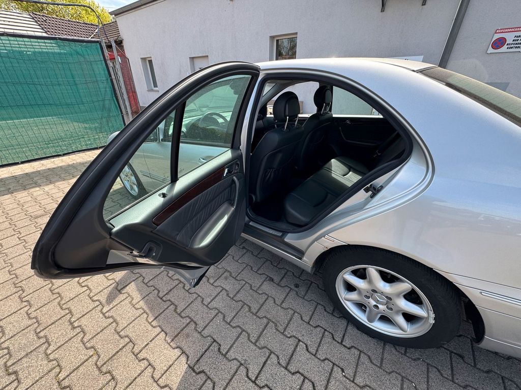 Mercedes-Benz C 200