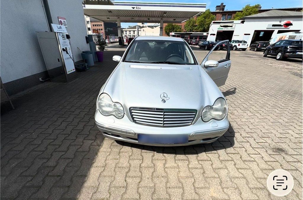 Mercedes-Benz C 200