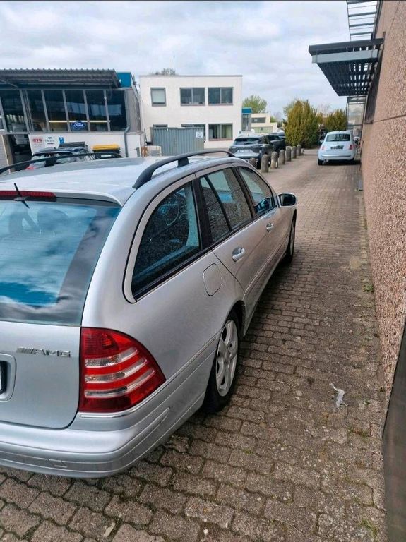 Mercedes-Benz C 220