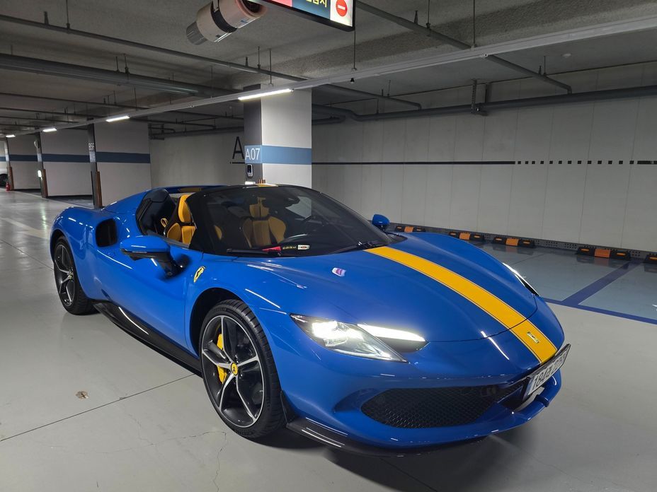 Ferrari 296