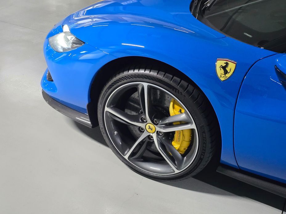 Ferrari 296
