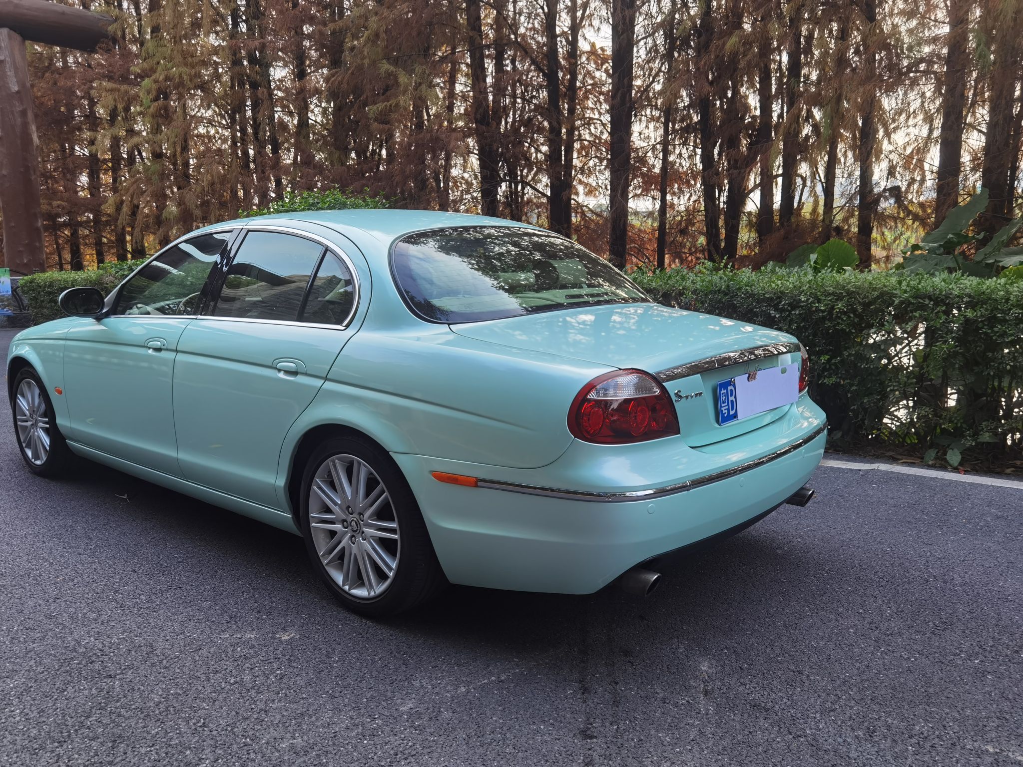 Jaguar S-TYPE