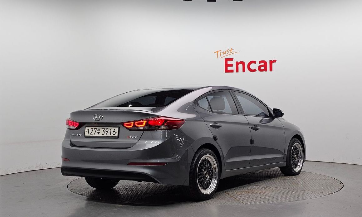 Hyundai AVANTE