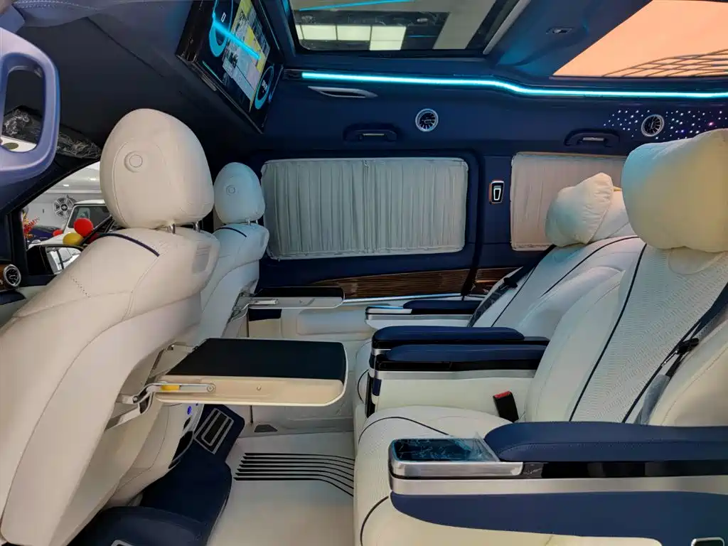 Mercedes-Benz V-Class
