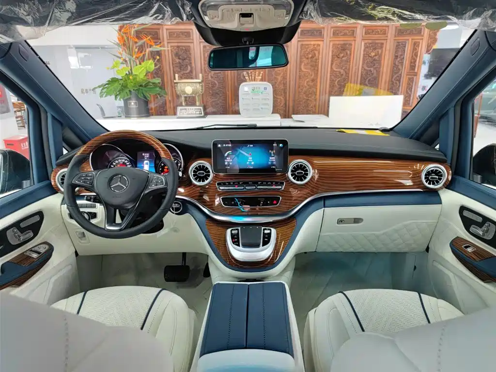 Mercedes-Benz V-Class