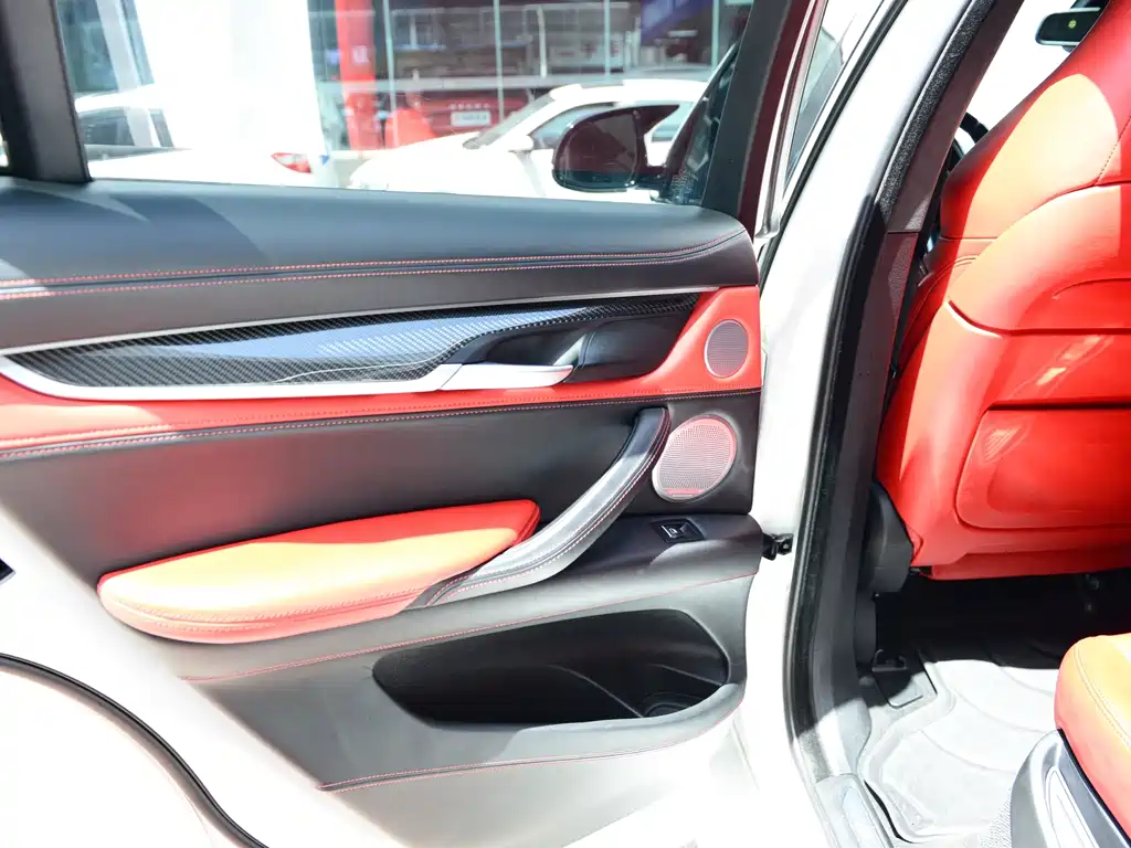 BMW X6 M