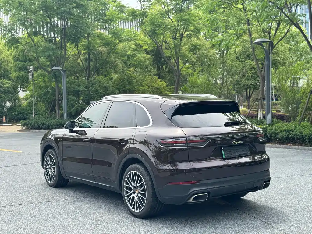Porsche Cayenne Hybrid