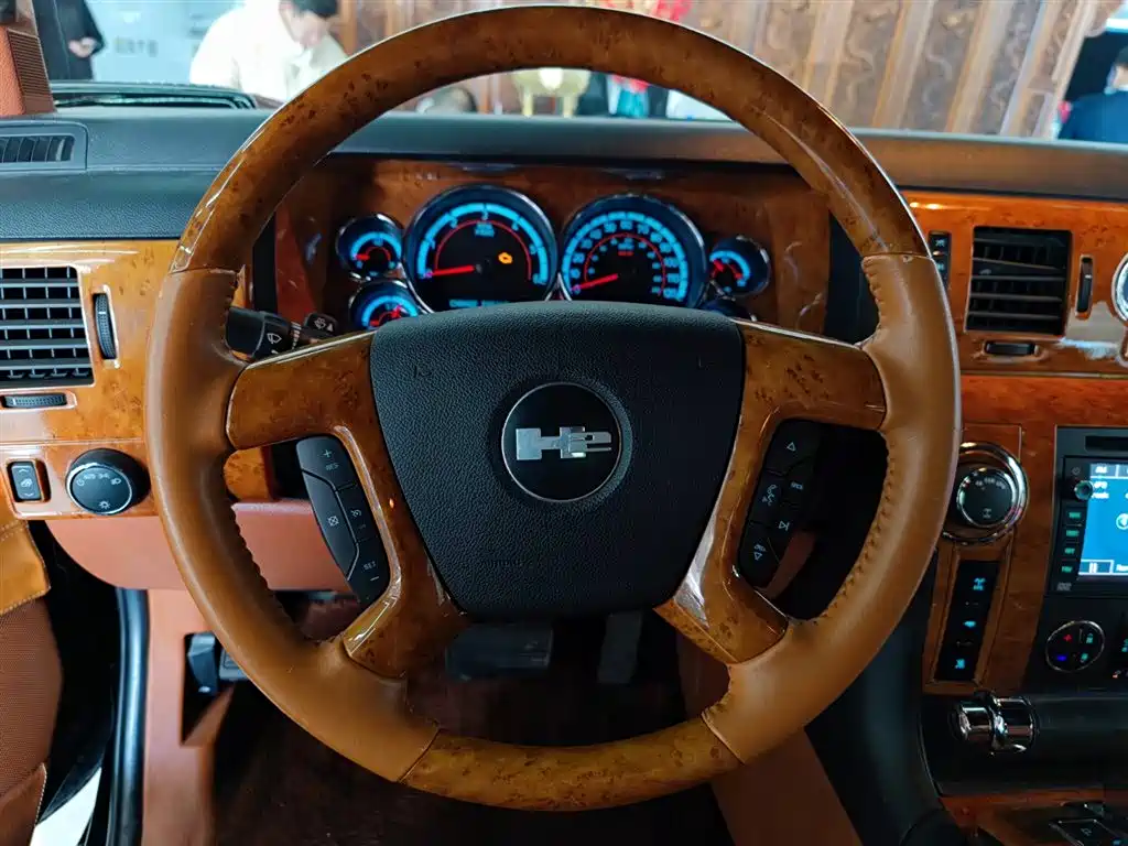 Hummer H2