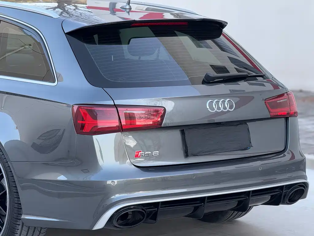 Audi RS 6