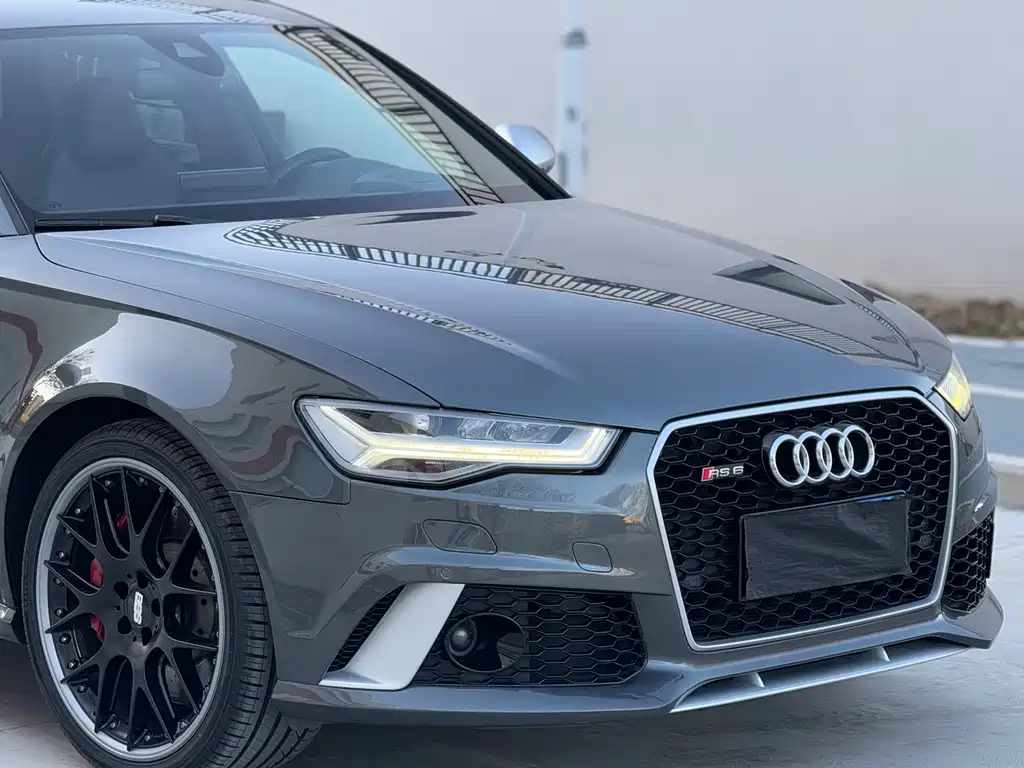 Audi RS 6