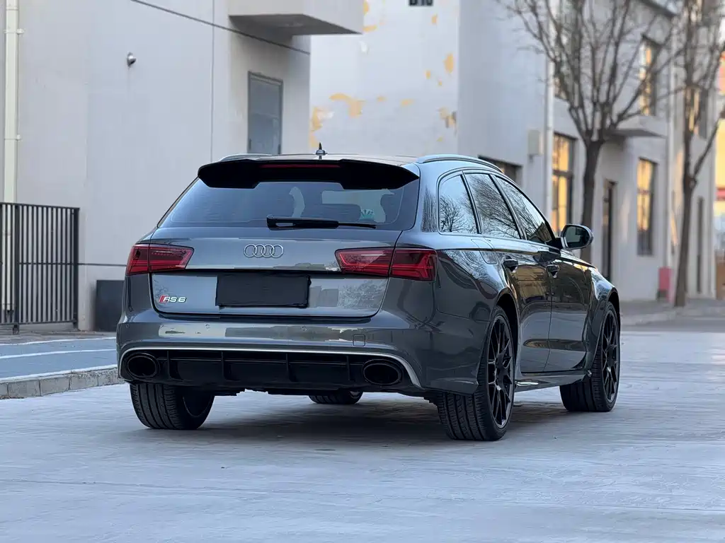 Audi RS 6